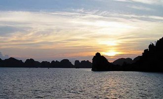 hanoi view, Guom Lake