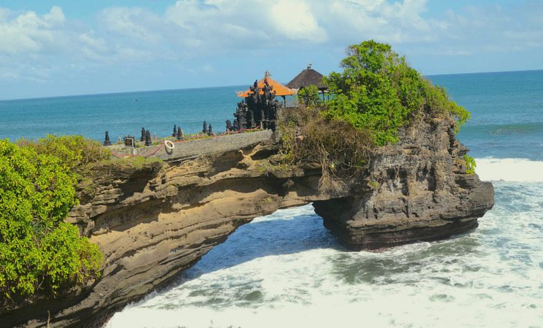 Amazing Tanah Lot, Bali Tour