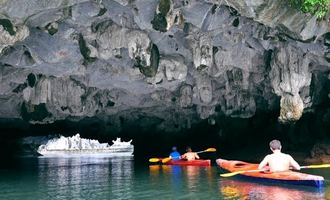 halong bay kayaking